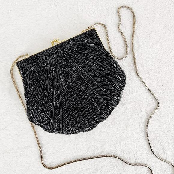 Andre Cellini Black Beaded Clamshell evening bag with snake chain strap. EUC - Picture 1 of 6